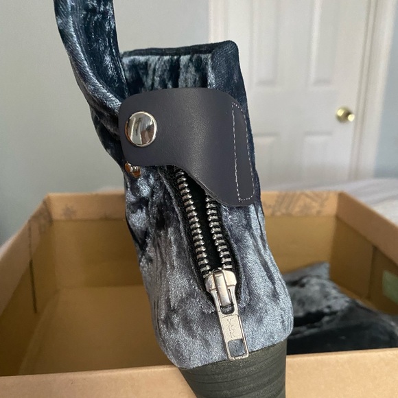 Free people ankle boots. New never worn - Picture 7 of 7